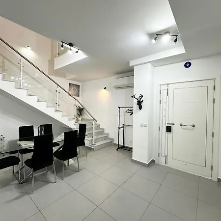 Lägenhet Luxury Duplex In Paceville St. Julian's