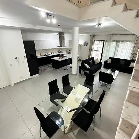 Luxury Duplex In Paceville Lägenhet