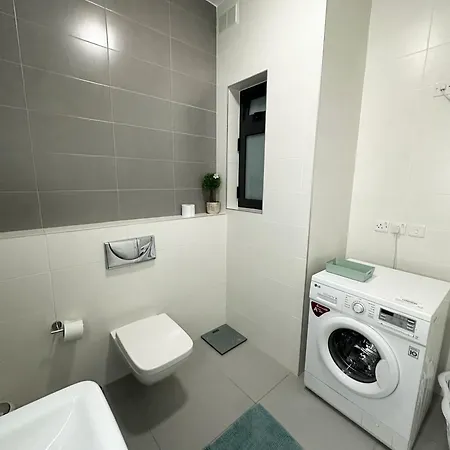 Luxury Duplex In Paceville شقة *